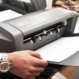 Что делать, если принтер "жуёт" водорастворимую бумагу?
